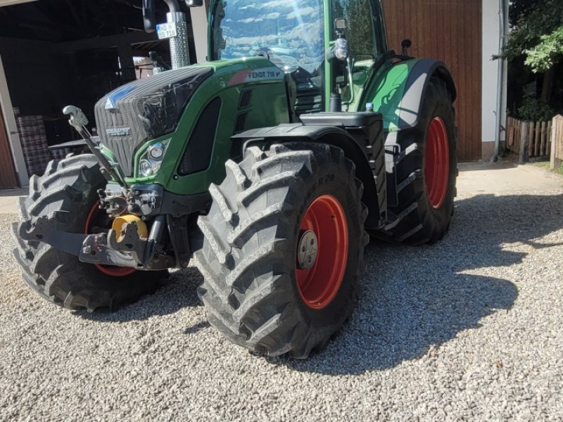 Traktor des Typs Fendt 718 Vario ProfiPlus, Gebrauchtmaschine in 86666 Burgheim (Bild 1)