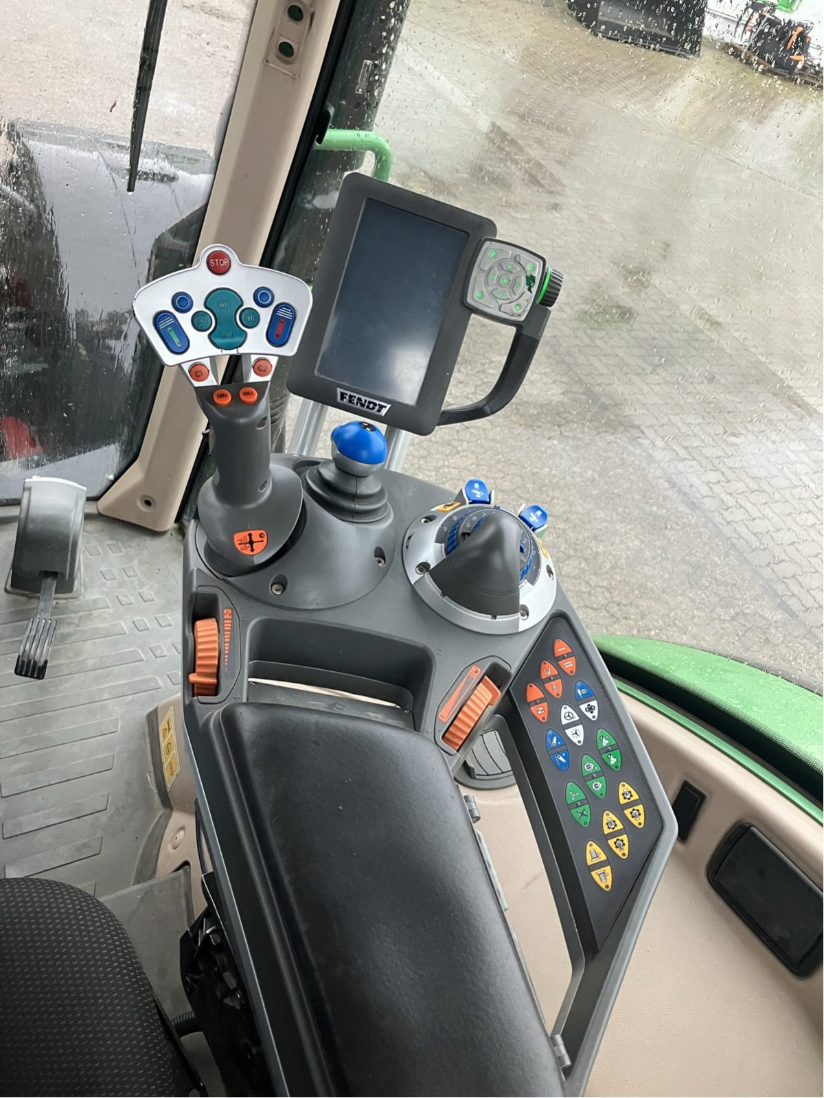 Traktor typu Fendt 718 Vario S4 Power, Gebrauchtmaschine w Hillerse (Zdjęcie 13)