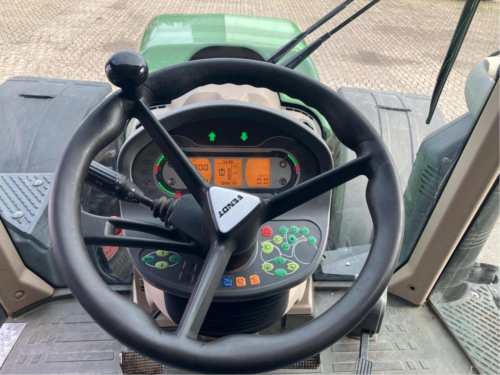 Traktor typu Fendt 718 Vario S4 Power, Gebrauchtmaschine v Hillerse (Obrázok 2)