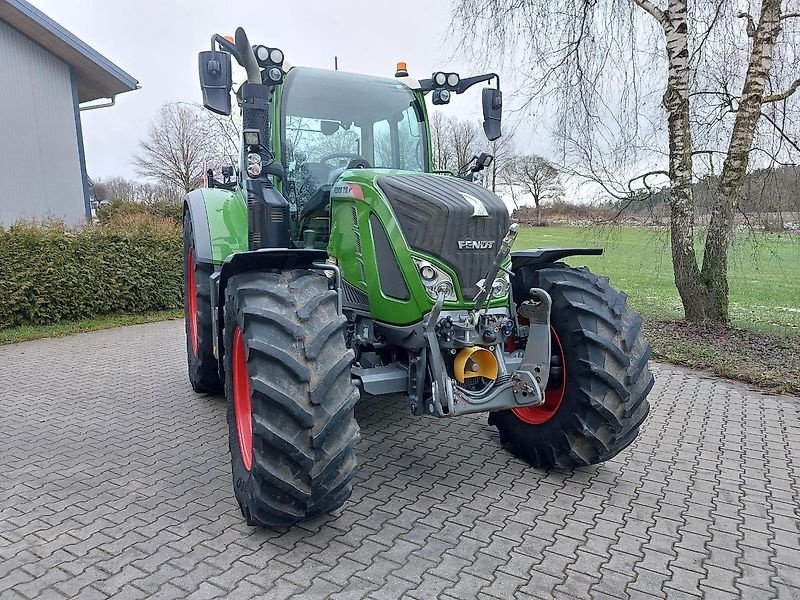 Traktor du type Fendt 718 Vario S4 Profi Plus RTK Frontzapwelle, sehr schöner Zustand, Gebrauchtmaschine en Tirschenreuth (Photo 2)