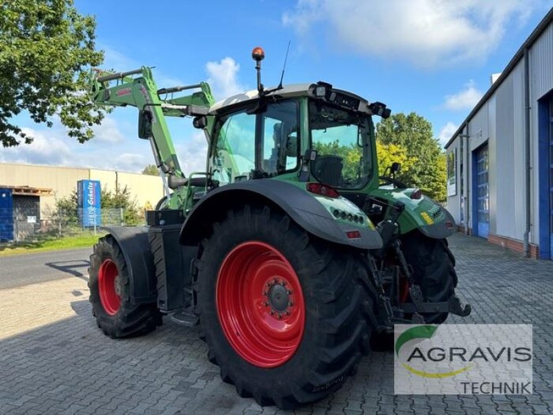 Traktor van het type Fendt 718 VARIO S4 PROFI PLUS, Gebrauchtmaschine in Meppen (Foto 4)