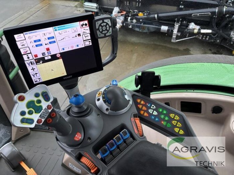 Traktor des Typs Fendt 718 VARIO S4 PROFI PLUS, Gebrauchtmaschine in Seelow (Bild 12)