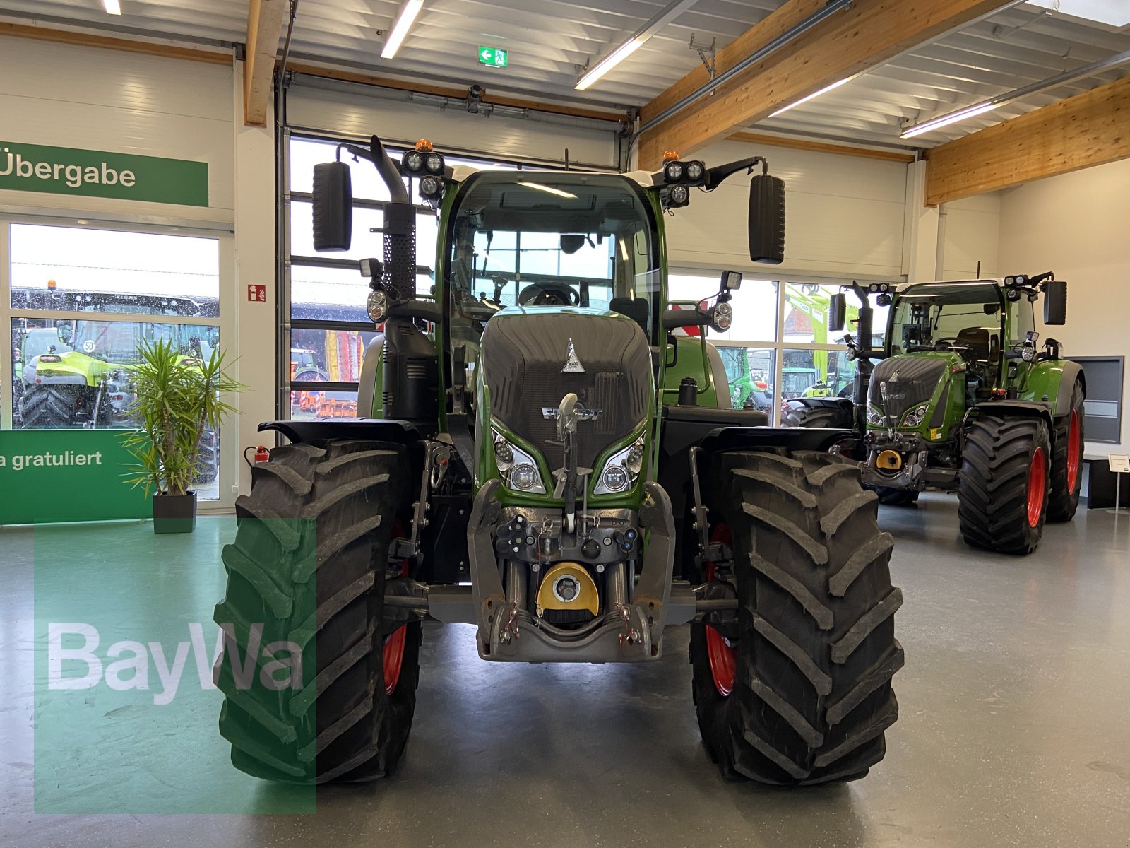 Traktor van het type Fendt 718 Vario S4 Profi Plus, Gebrauchtmaschine in Bamberg (Foto 4)