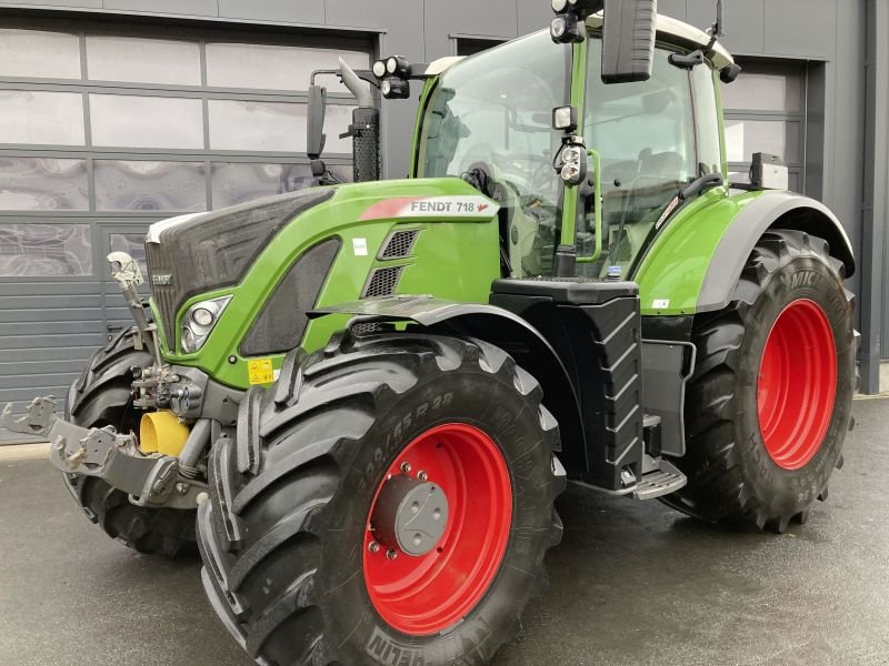 Traktor typu Fendt 718 VARIO S4 PROFI PLUS, Gebrauchtmaschine w Wülfershausen an der Saale (Zdjęcie 2)