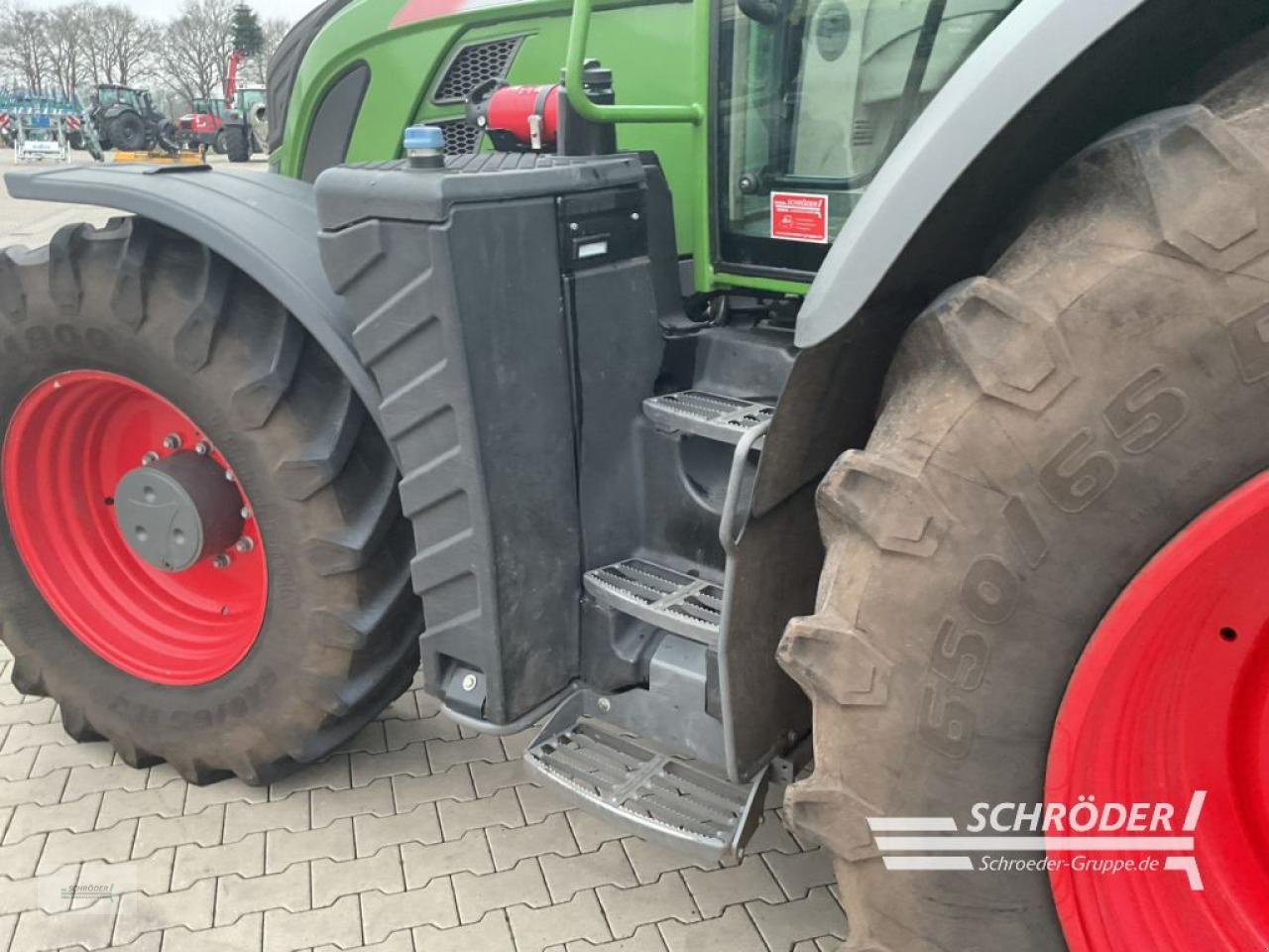 Traktor типа Fendt 718 VARIO S4 PROFI PLUS, Gebrauchtmaschine в Holdorf (Фотография 19)