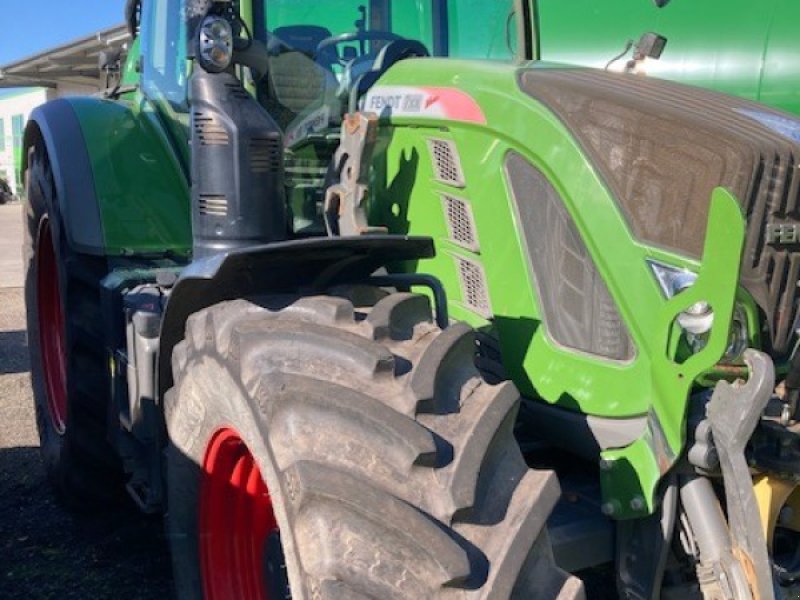 Traktor des Typs Fendt 718 Vario S4 Profi, Gebrauchtmaschine in Bevern (Bild 1)