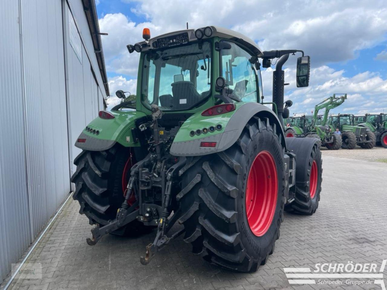 Traktor a típus Fendt 718 VARIO SCR PROFI PLUS, Gebrauchtmaschine ekkor: Wildeshausen (Kép 3)