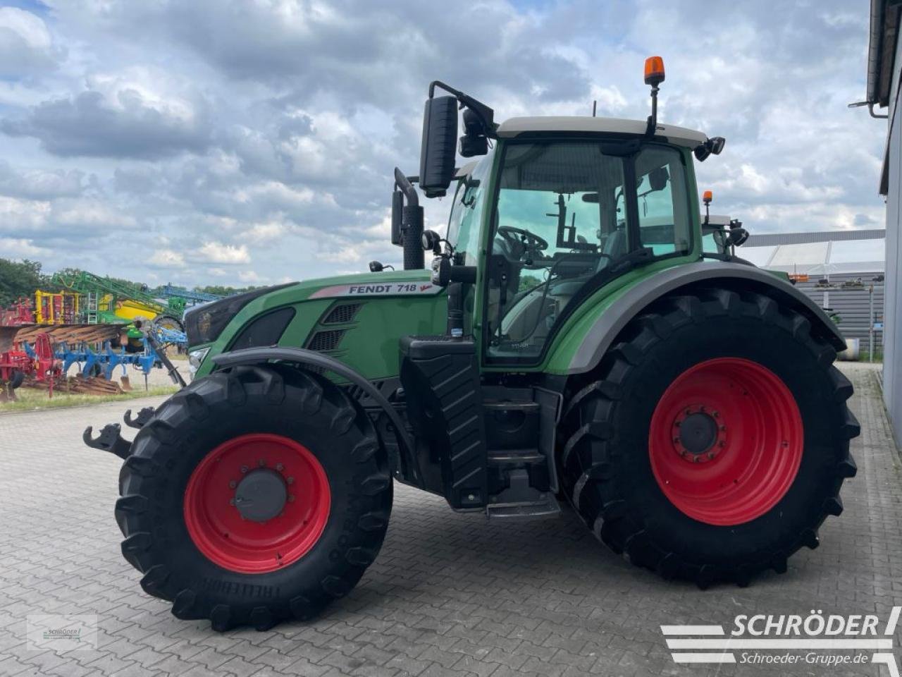 Traktor del tipo Fendt 718 VARIO SCR PROFI PLUS, Gebrauchtmaschine en Wildeshausen (Imagen 4)