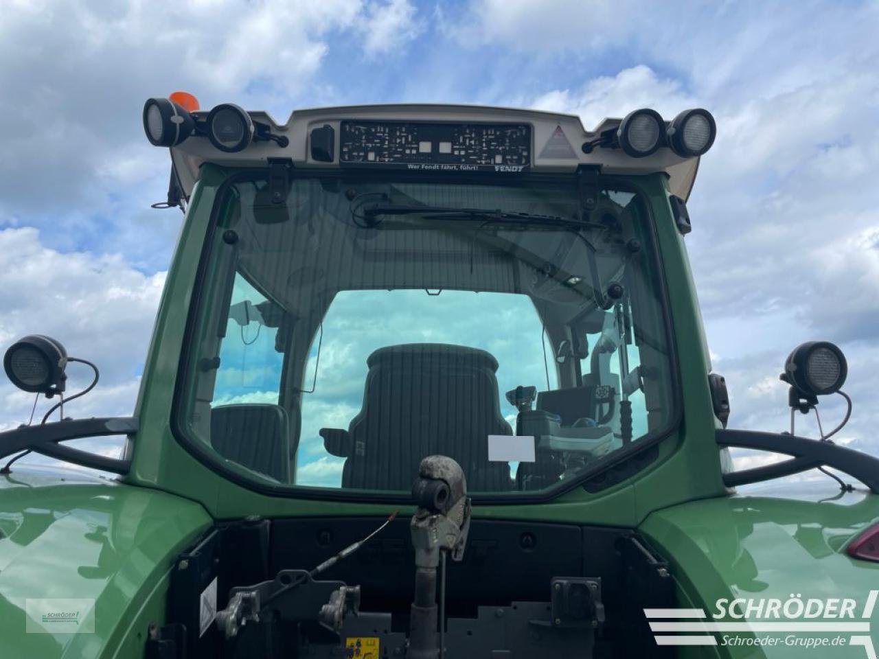 Traktor typu Fendt 718 VARIO SCR PROFI PLUS, Gebrauchtmaschine w Wildeshausen (Zdjęcie 16)