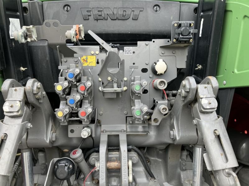 Traktor des Typs Fendt 718 VARIO SCR PROFI, Gebrauchtmaschine in Birgland (Bild 13)