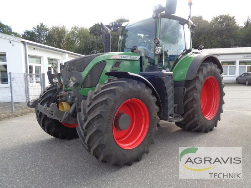 Traktor типа Fendt 718 VARIO SCR PROFI, Gebrauchtmaschine в Nartum (Фотография 2)