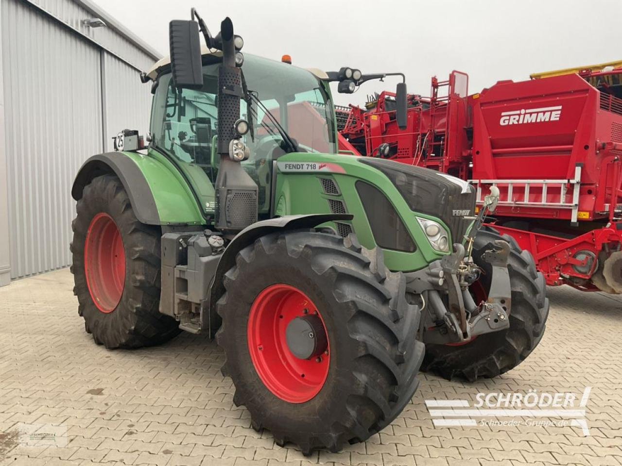 Traktor του τύπου Fendt 718 VARIO SCR PROFI, Gebrauchtmaschine σε Holdorf (Φωτογραφία 3)