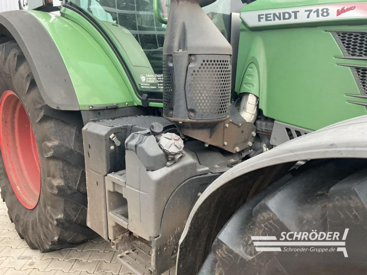 Traktor του τύπου Fendt 718 VARIO SCR PROFI, Gebrauchtmaschine σε Holdorf (Φωτογραφία 15)