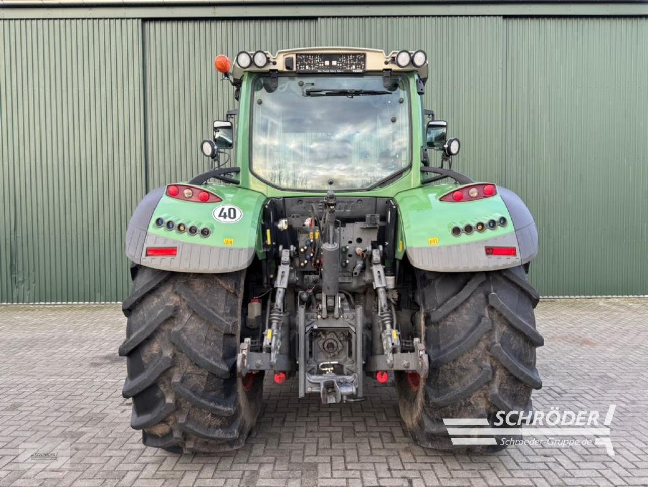 Traktor des Typs Fendt 718 VARIO SCR PROFI, Gebrauchtmaschine in Twistringen (Bild 4)