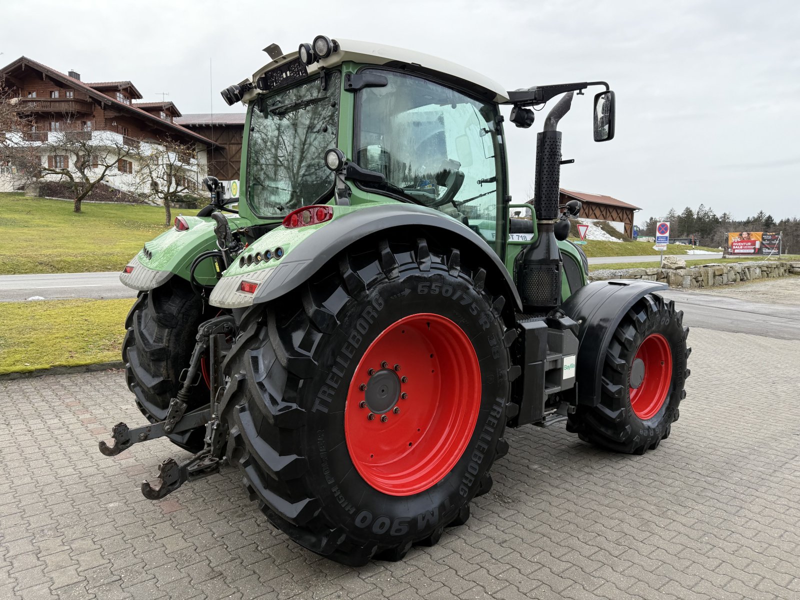 Traktor des Typs Fendt 718 Vario SCR Unfall, Gebrauchtmaschine in Neureichenau (Bild 5)