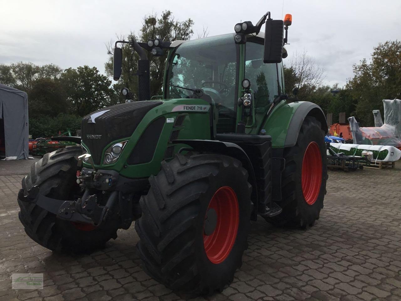 Traktor tip Fendt 718 Vario SCR, Gebrauchtmaschine in Coppenbruegge (Poză 2)