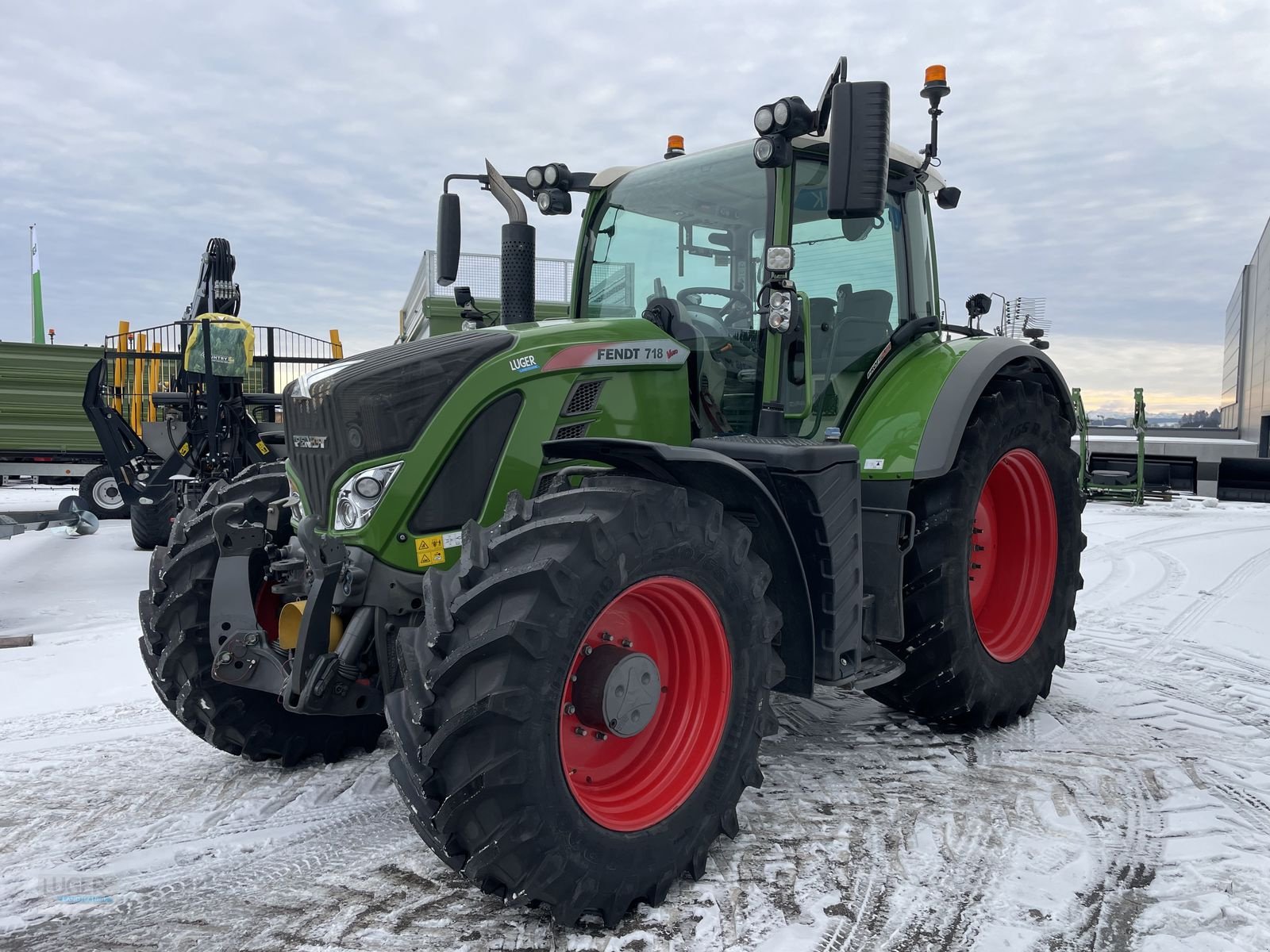 Traktor des Typs Fendt 718 Vario, Gebrauchtmaschine in Niederkappel (Bild 8)