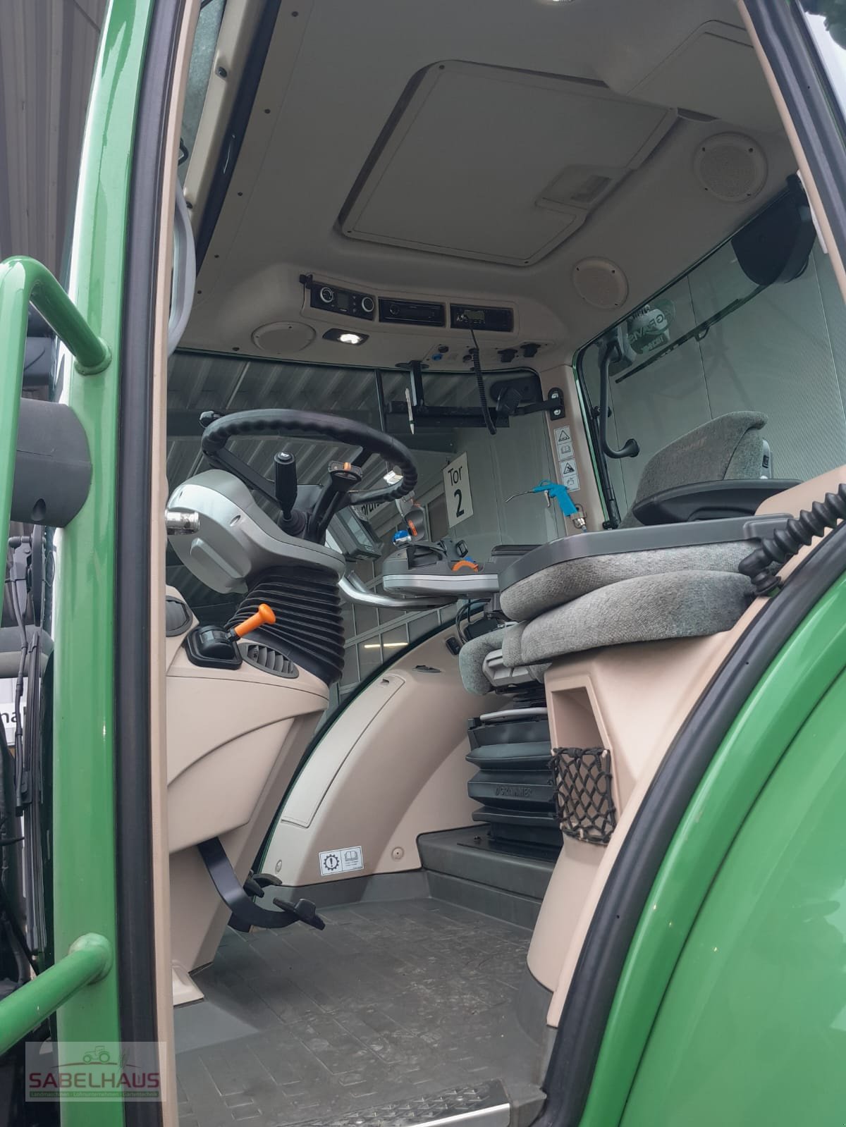 Traktor des Typs Fendt 718 Vario, Gebrauchtmaschine in Fürstenau (Bild 9)