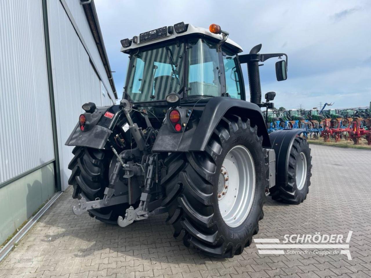 Traktor типа Fendt 718 VARIO, Gebrauchtmaschine в Wildeshausen (Фотография 3)