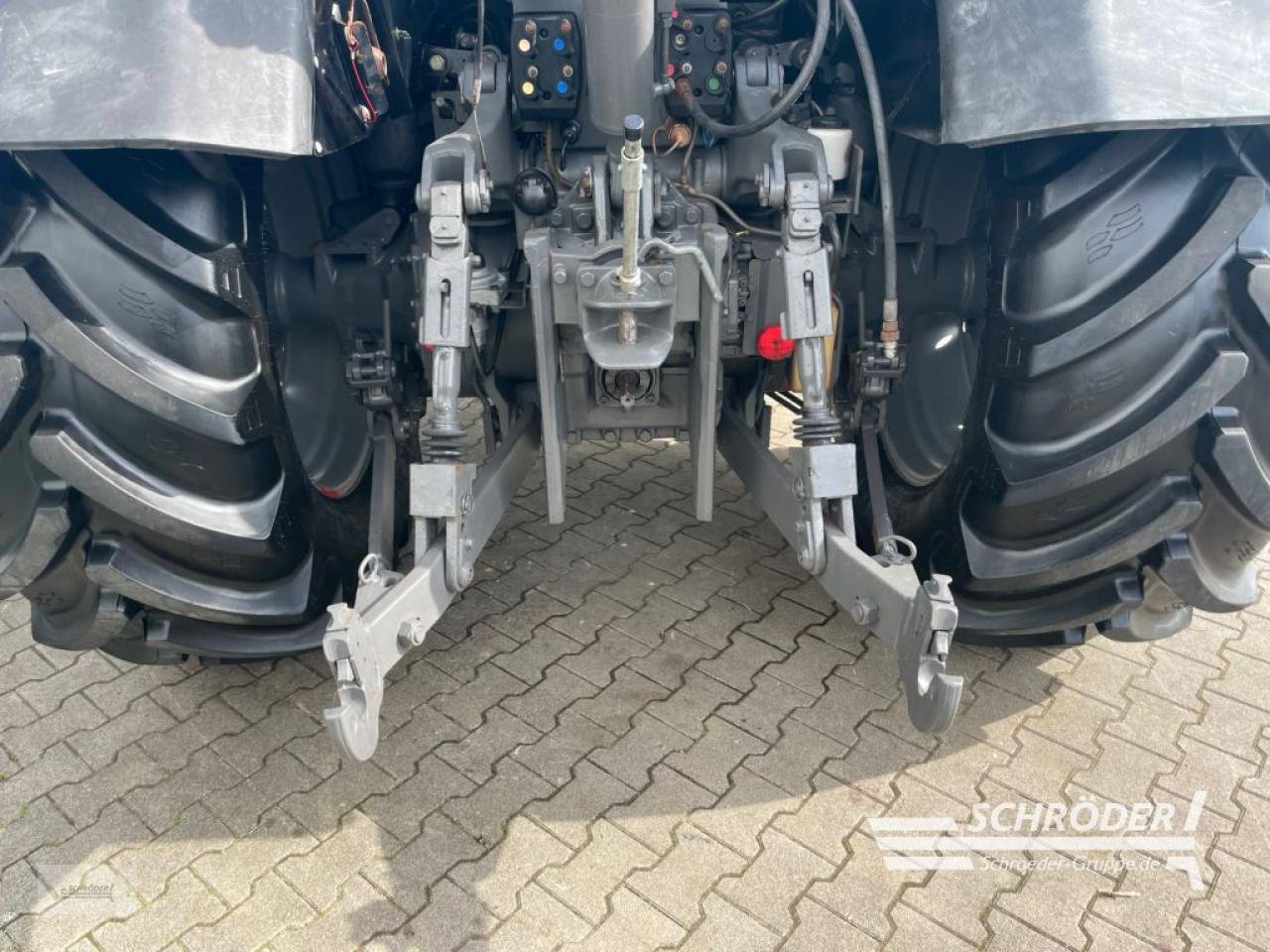 Traktor типа Fendt 718 VARIO, Gebrauchtmaschine в Wildeshausen (Фотография 19)