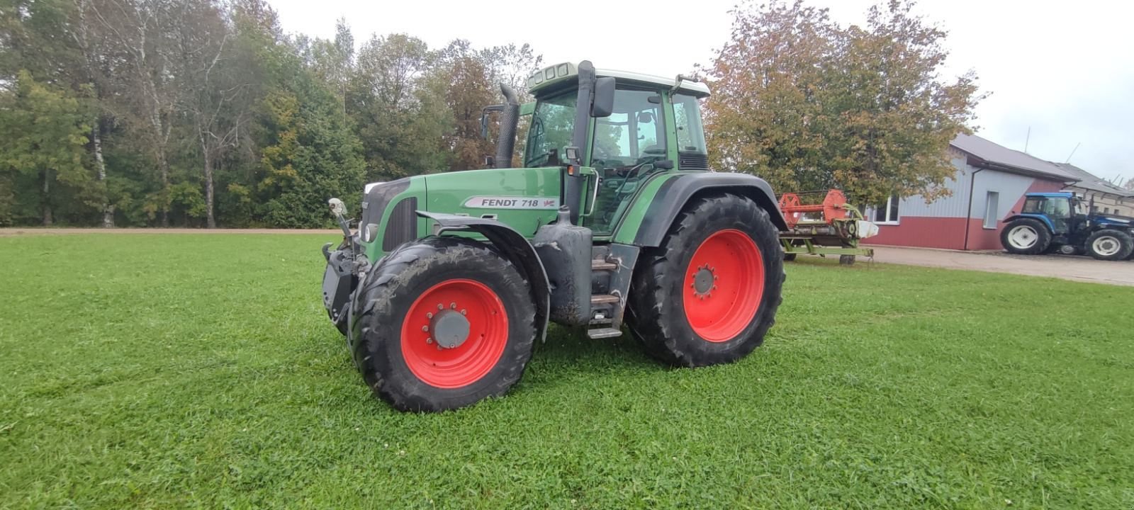 Traktor Türe ait Fendt 718 Vario, Gebrauchtmaschine içinde Süderhastedt (resim 4)