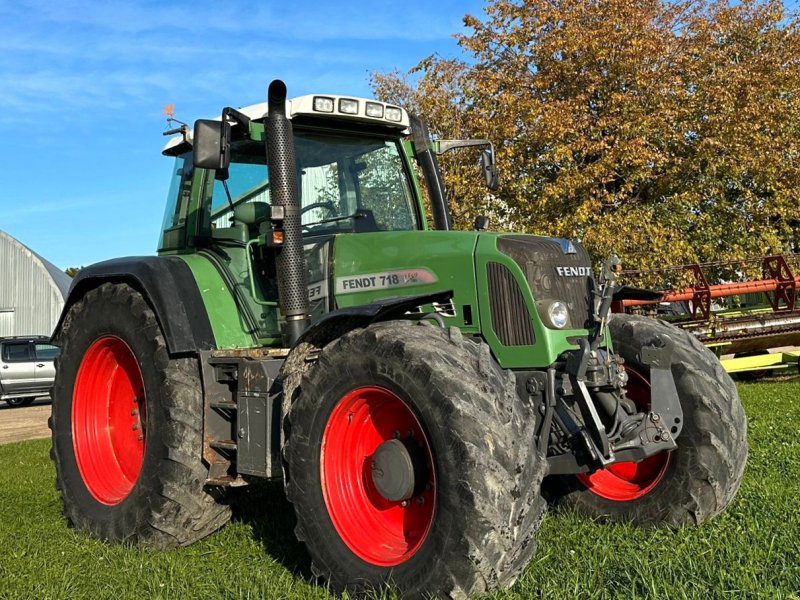 Traktor del tipo Fendt 718 Vario, Gebrauchtmaschine In Süderhastedt (Immagine 1)