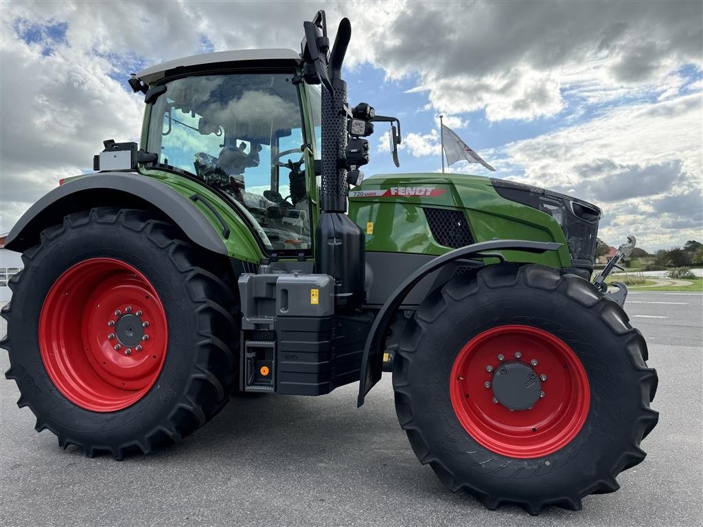 Traktor des Typs Fendt 720 Power+ GEN7 FABRIKSNY TIL OMGÅENDE LEVERING!, Gebrauchtmaschine in Nørager (Bild 7)