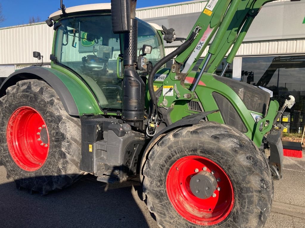 Traktor typu Fendt 720 PROFI PLUS CHARGEUR, Gebrauchtmaschine v SAVIGNEUX (Obrázok 1)