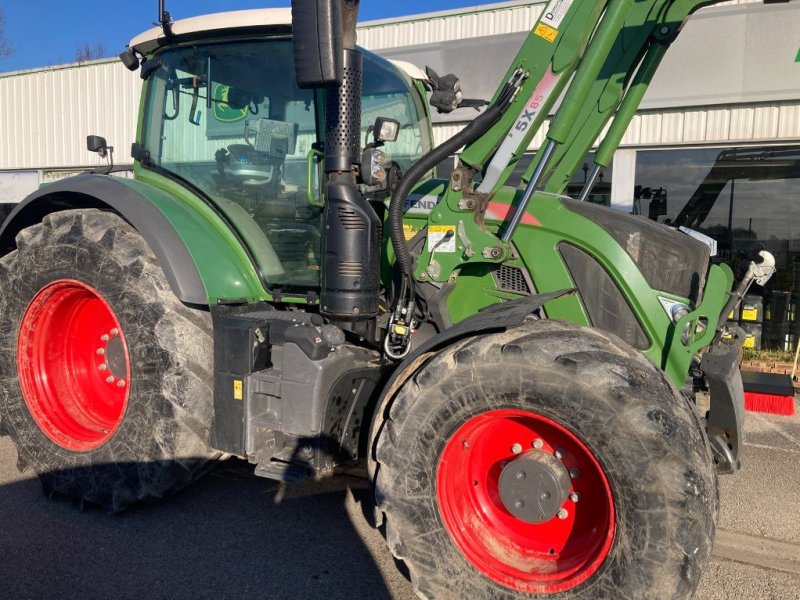 Traktor Türe ait Fendt 720 PROFI PLUS CHARGEUR, Gebrauchtmaschine içinde SAVIGNEUX (resim 1)