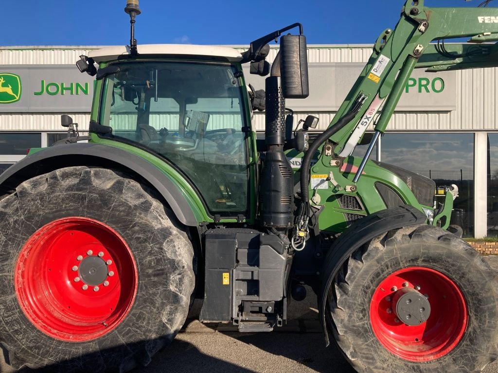 Traktor of the type Fendt 720 PROFI PLUS CHARGEUR, Gebrauchtmaschine in SAVIGNEUX (Picture 5)