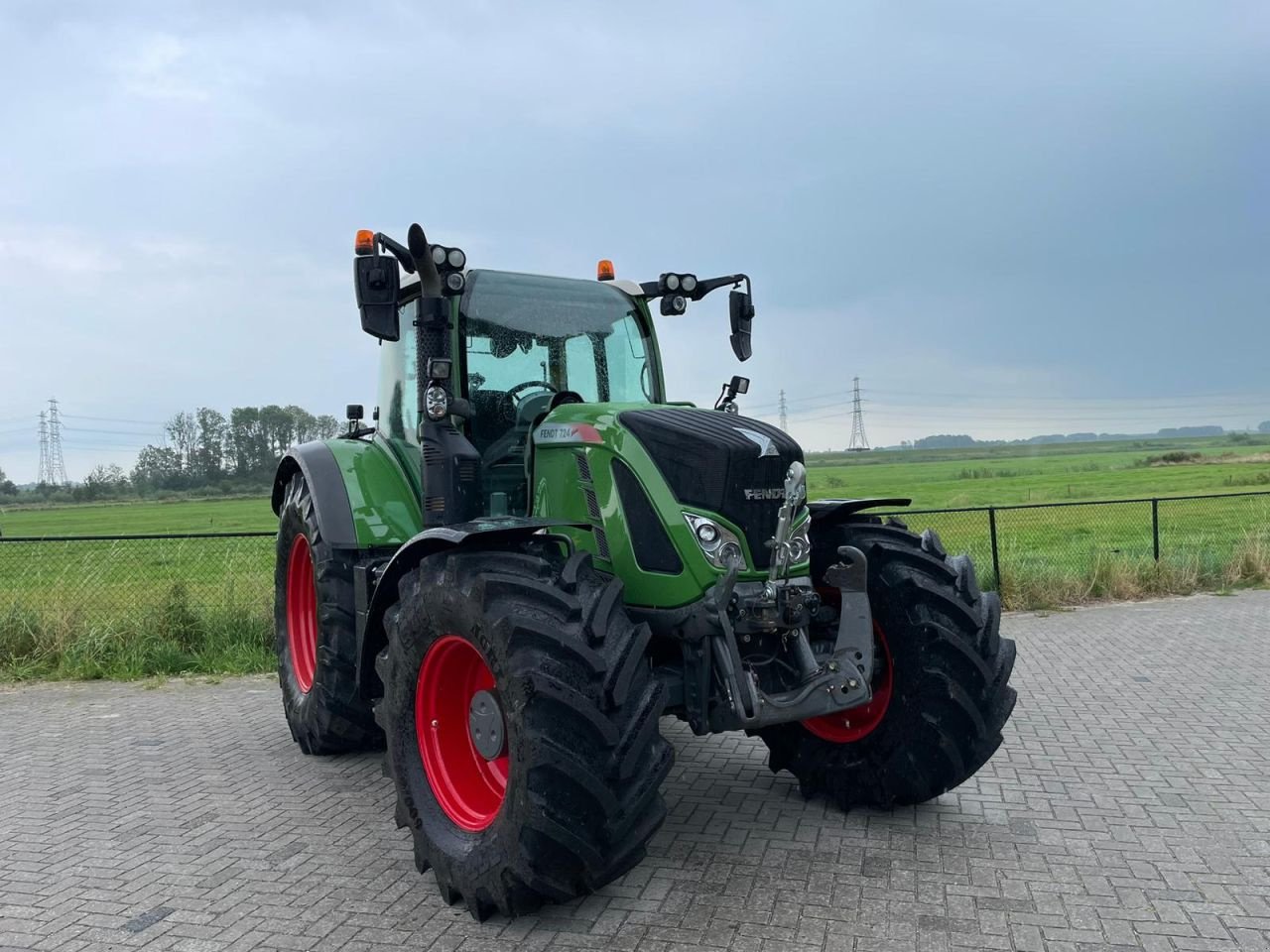 Traktor типа Fendt 720 profi S4, Gebrauchtmaschine в Wapenveld (Фотография 2)