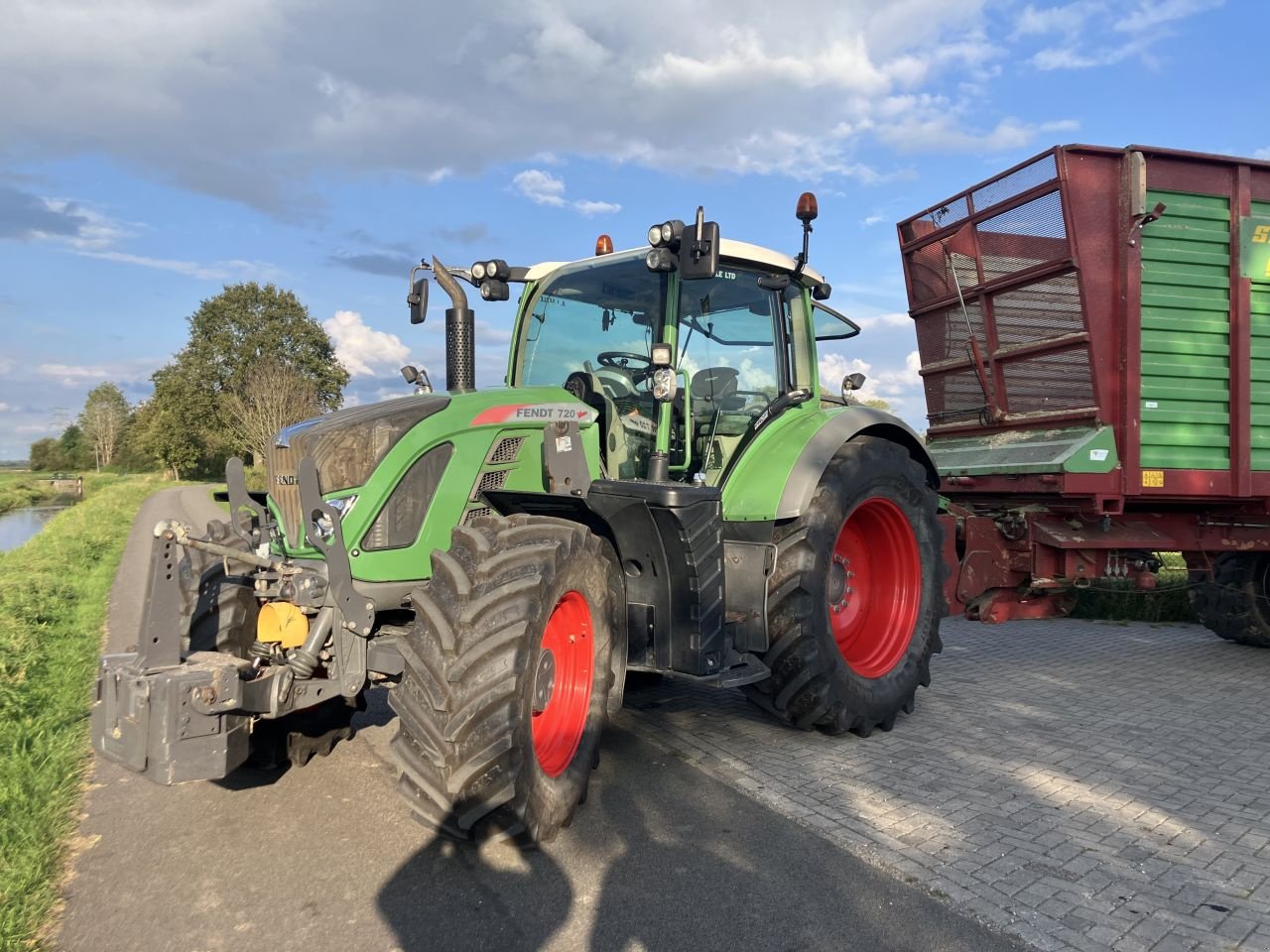 Traktor tip Fendt 720 profi, Gebrauchtmaschine in Wapenveld (Poză 2)