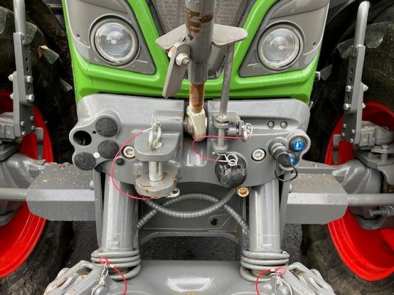 Traktor of the type Fendt 720 S4 POWER, Gebrauchtmaschine in POUSSAY (Picture 6)