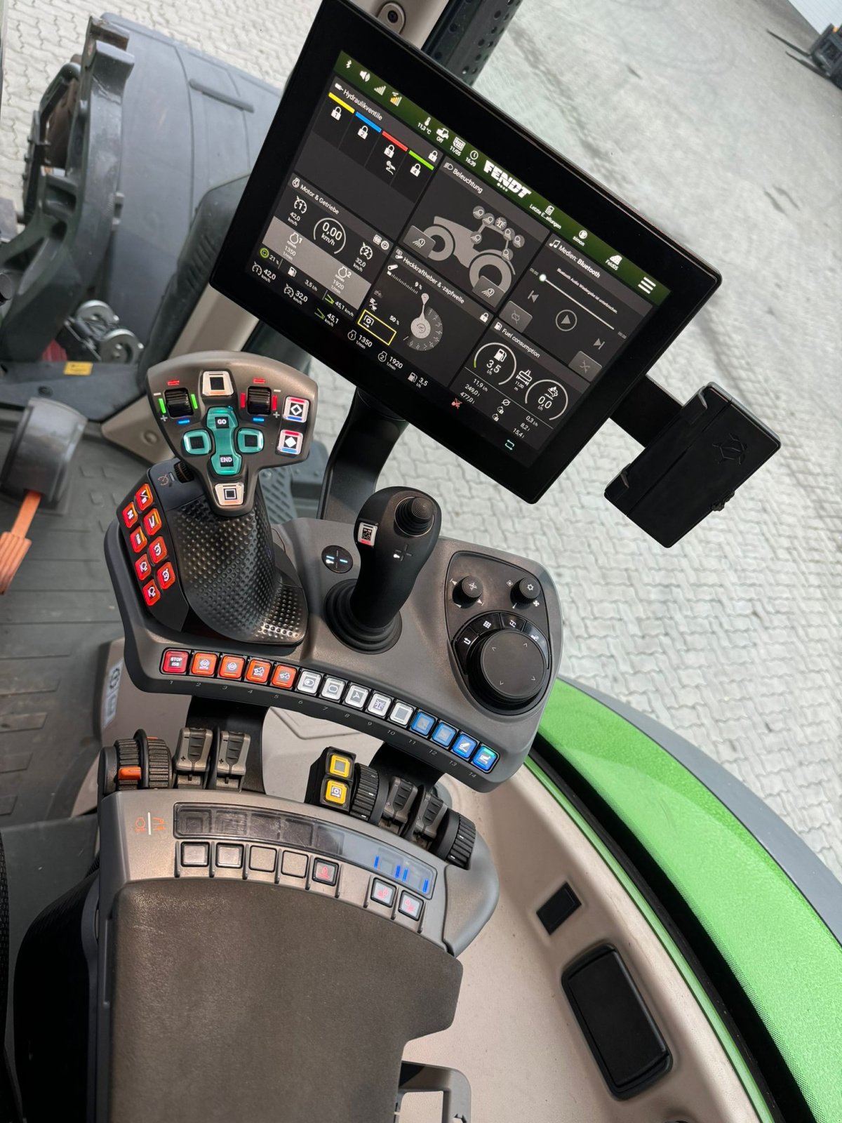 Traktor of the type Fendt 720 Vario Gen6 Power+, Gebrauchtmaschine in Bevern (Picture 6)