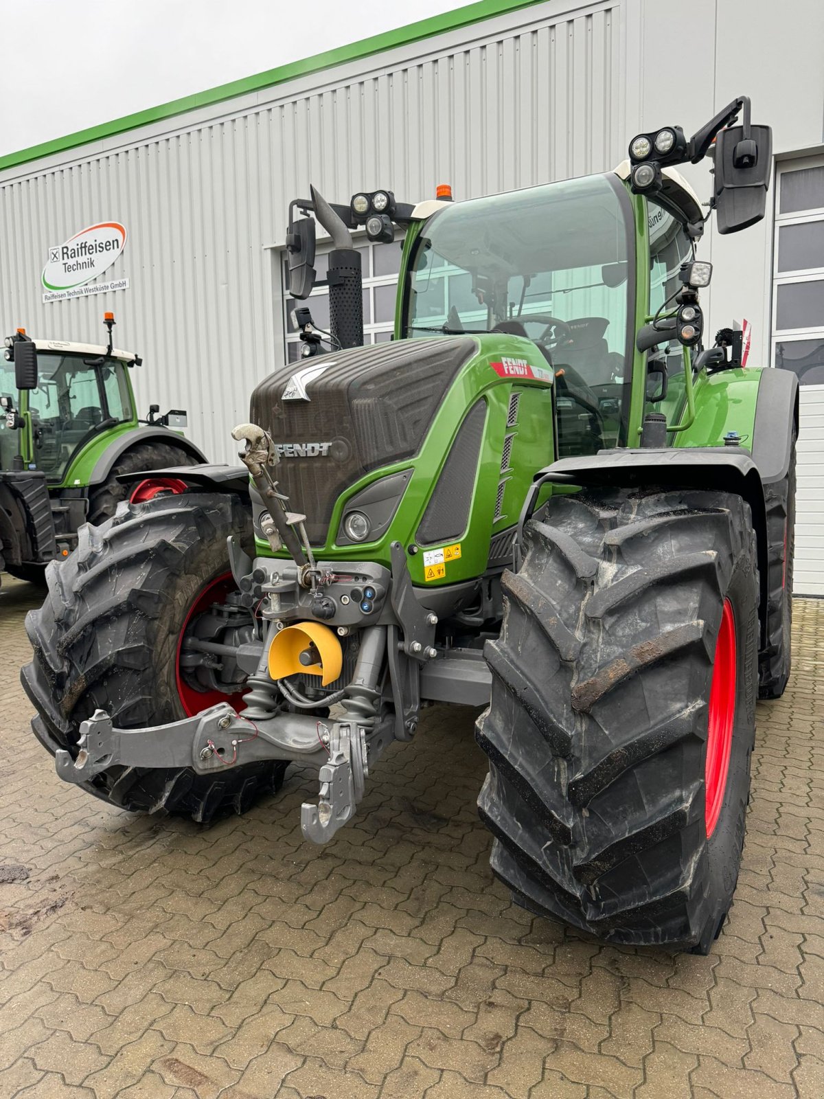 Traktor des Typs Fendt 720 Vario Gen6 Power, Gebrauchtmaschine in Bevern (Bild 2)