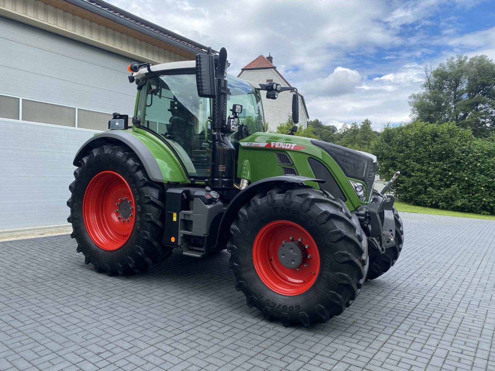 Traktor Türe ait Fendt 720 Vario Gen.6 Profi+ Setting2 aus 2023, sehr gepflegt, Gebrauchtmaschine içinde Weigendorf (resim 1)