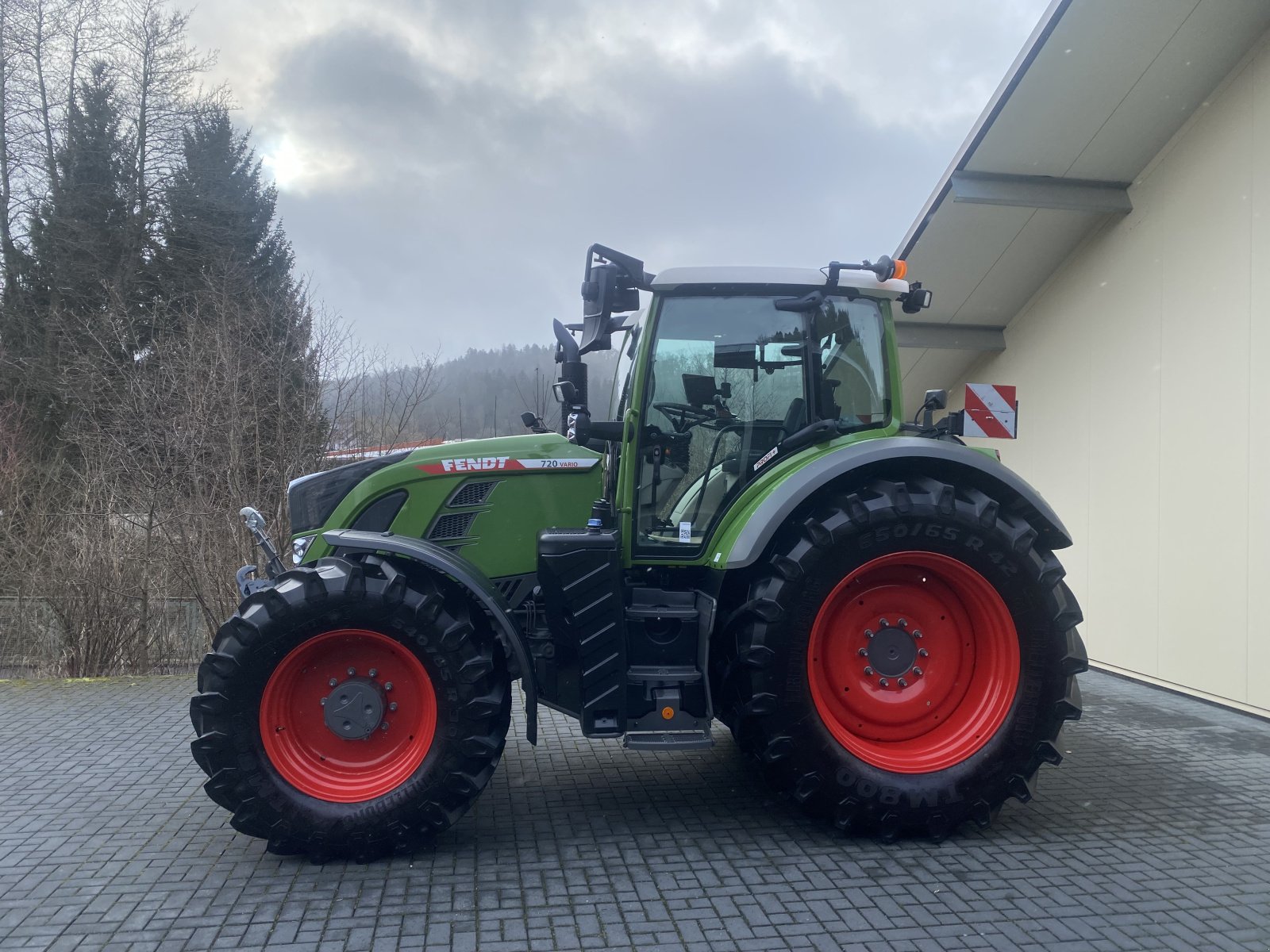 Traktor типа Fendt 720 Vario Gen.6 Profi+ Setting2 mit RTK aus 2024 (wie 722 724, kein 718), Gebrauchtmaschine в Weigendorf (Фотография 3)