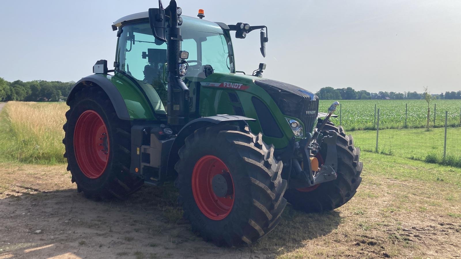 Traktor типа Fendt 720 Vario Gen.6 PROFI+ SETTING2, nur 150 h, RTK, SectionControl, Gebrauchtmaschine в Weigendorf (Фотография 7)