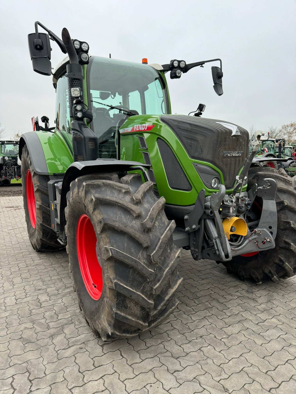 Traktor του τύπου Fendt 720 Vario Gen6, Gebrauchtmaschine σε Bevern (Φωτογραφία 1)