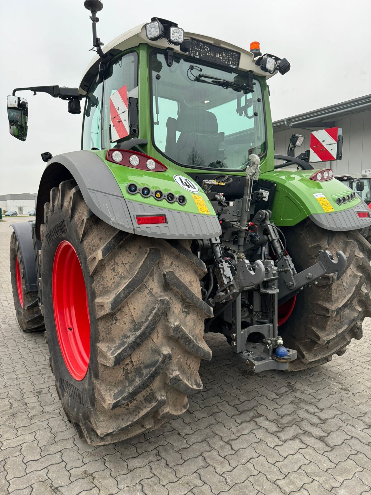 Traktor van het type Fendt 720 Vario Gen6, Gebrauchtmaschine in Bevern (Foto 3)