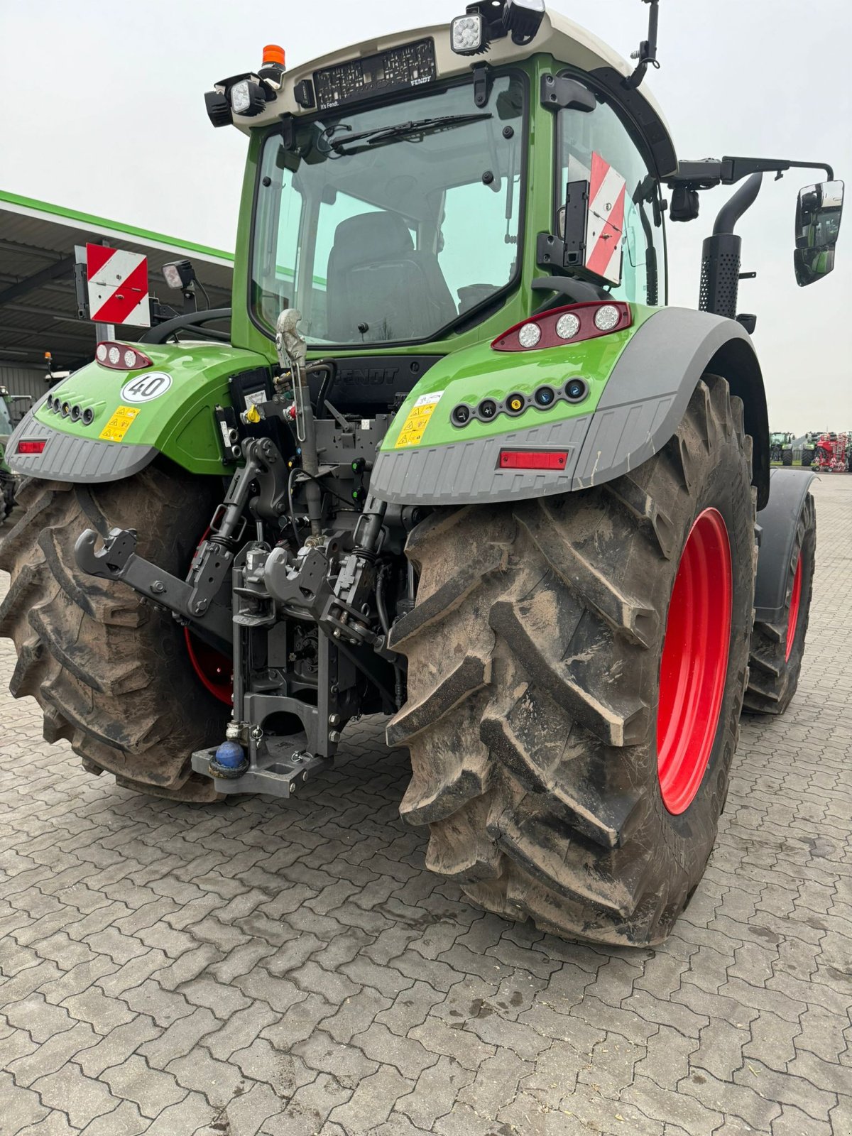 Traktor του τύπου Fendt 720 Vario Gen6, Gebrauchtmaschine σε Bevern (Φωτογραφία 4)