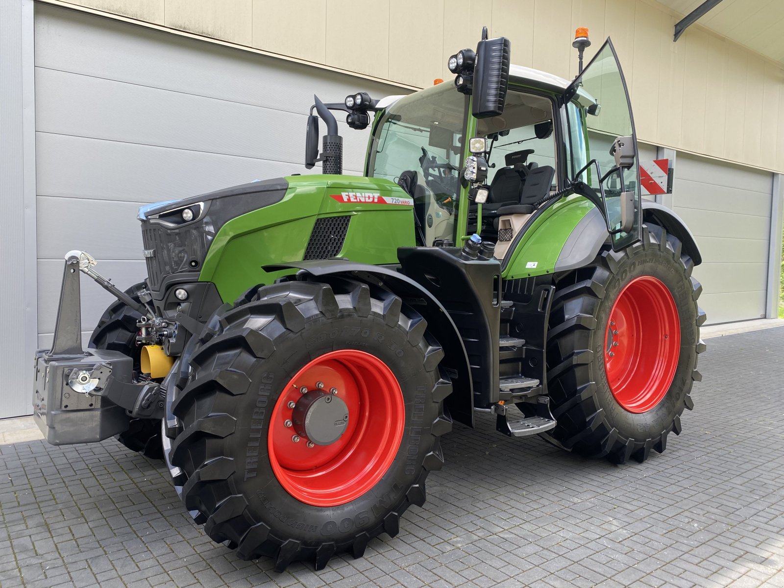 Traktor tip Fendt 720 Vario Gen.7 Profi+ Setting 2 (wie 722 724 726 728) Vollausstattung, RTK LED Kamera, Finanzierung möglich, Gebrauchtmaschine in Weigendorf (Poză 2)