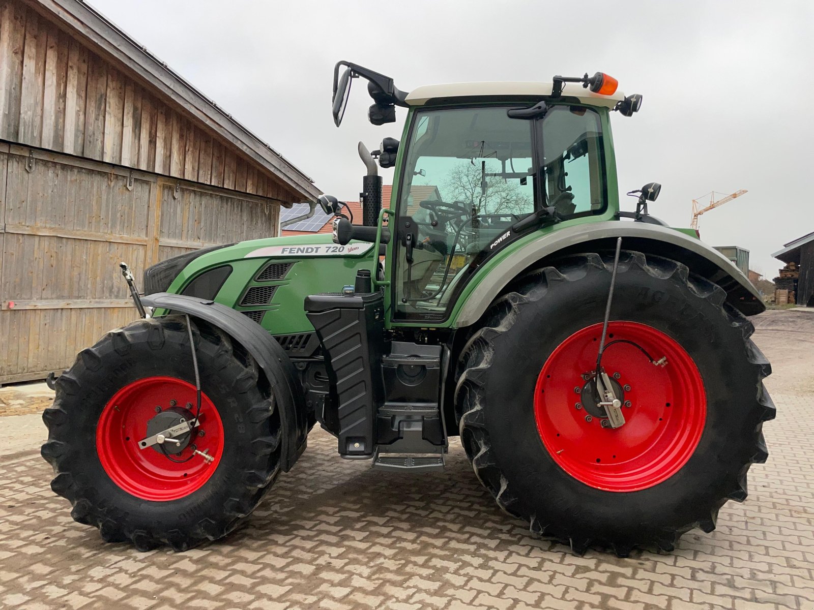 Traktor of the type Fendt 720 Vario Power, Gebrauchtmaschine in Neufahrn (Picture 11)