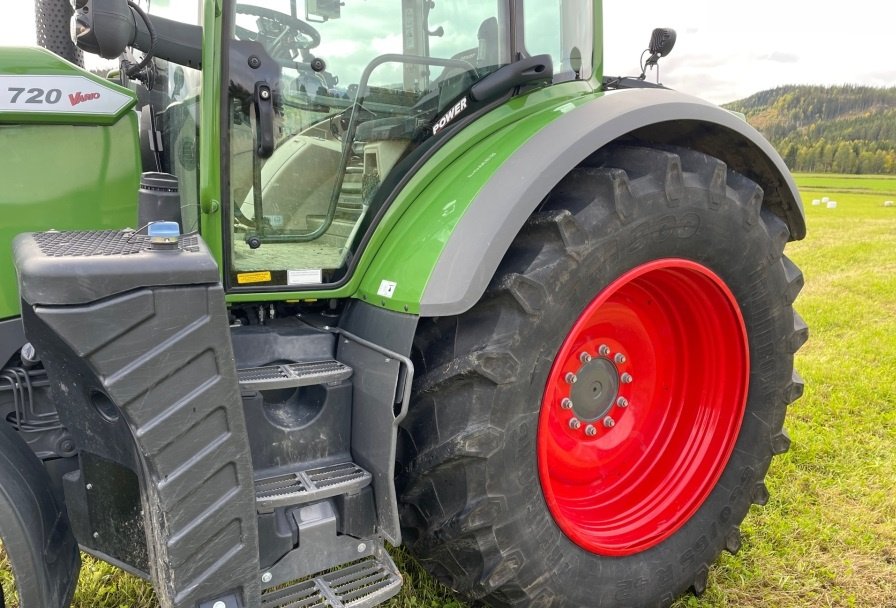 Traktor του τύπου Fendt 720 Vario Power, Gebrauchtmaschine σε Sakskøbing (Φωτογραφία 2)