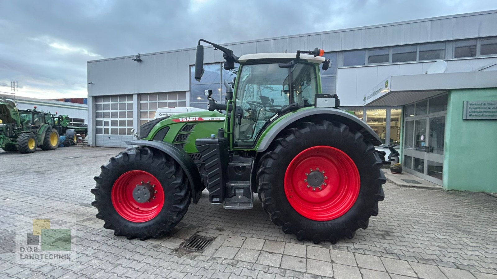 Traktor tip Fendt 720 Vario PowerPlus, Gebrauchtmaschine in Regensburg (Poză 3)