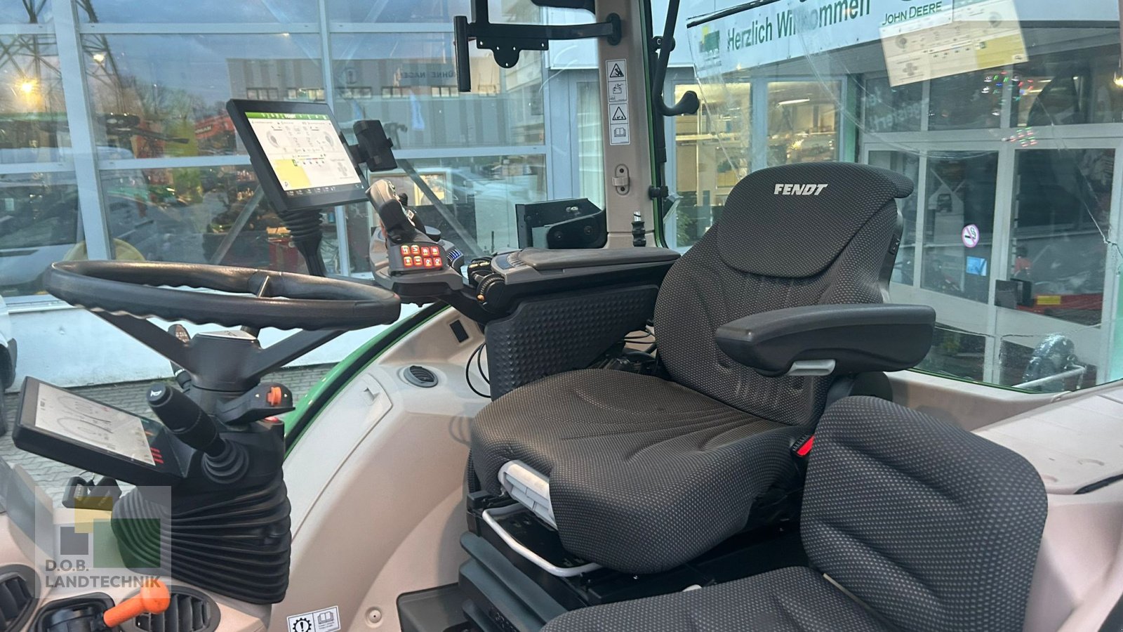 Traktor tip Fendt 720 Vario PowerPlus, Gebrauchtmaschine in Regensburg (Poză 23)