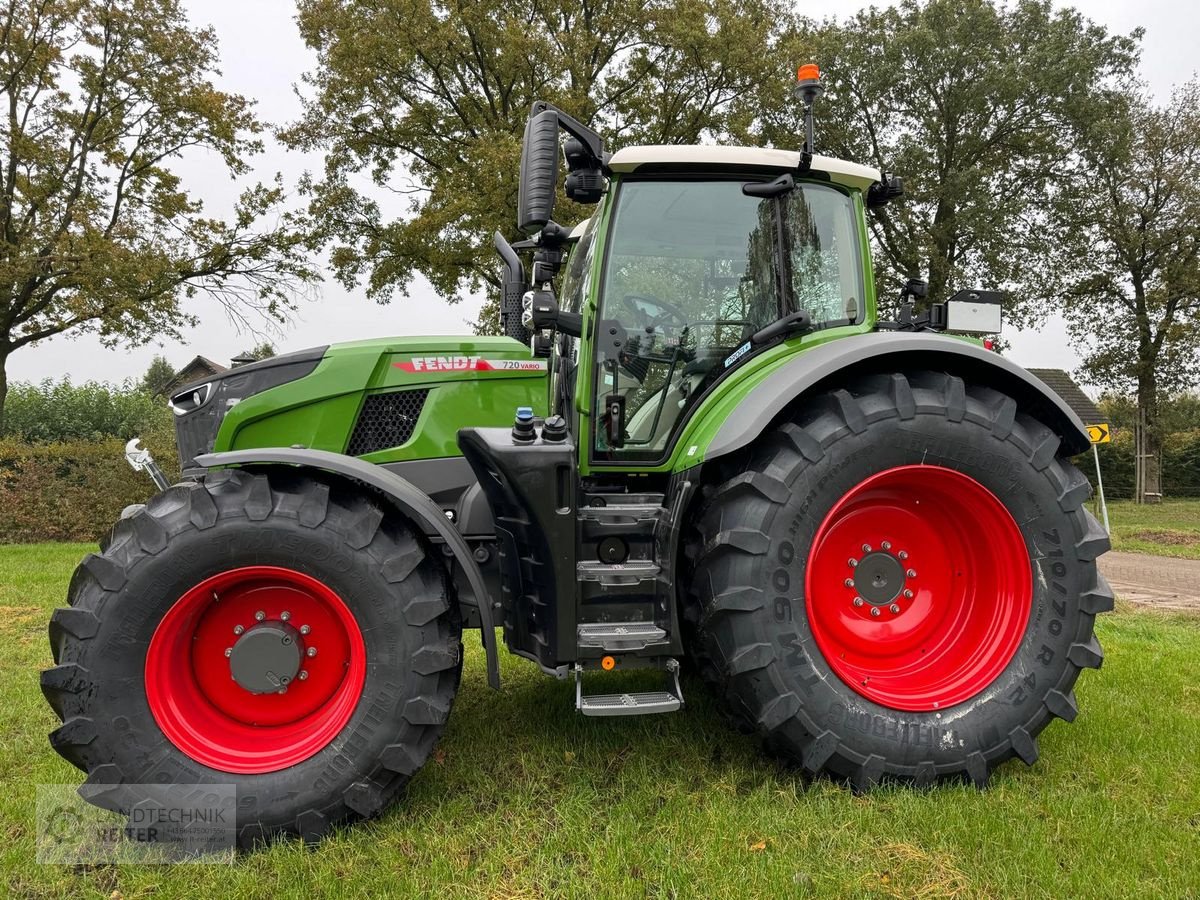 Traktor Türe ait Fendt 720 Vario Profi+ (Gen 7), Neumaschine içinde Arnreit (resim 4)