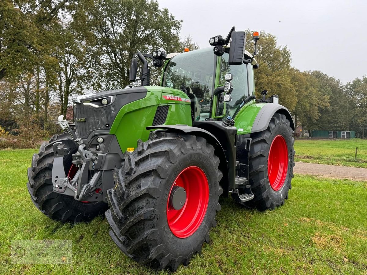 Traktor Türe ait Fendt 720 Vario Profi+ (Gen 7), Neumaschine içinde Arnreit (resim 1)