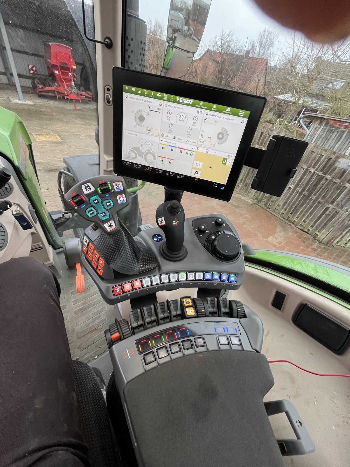 Traktor a típus Fendt 720 Vario Profi Gen7, Gebrauchtmaschine ekkor: Meinersen (Kép 10)