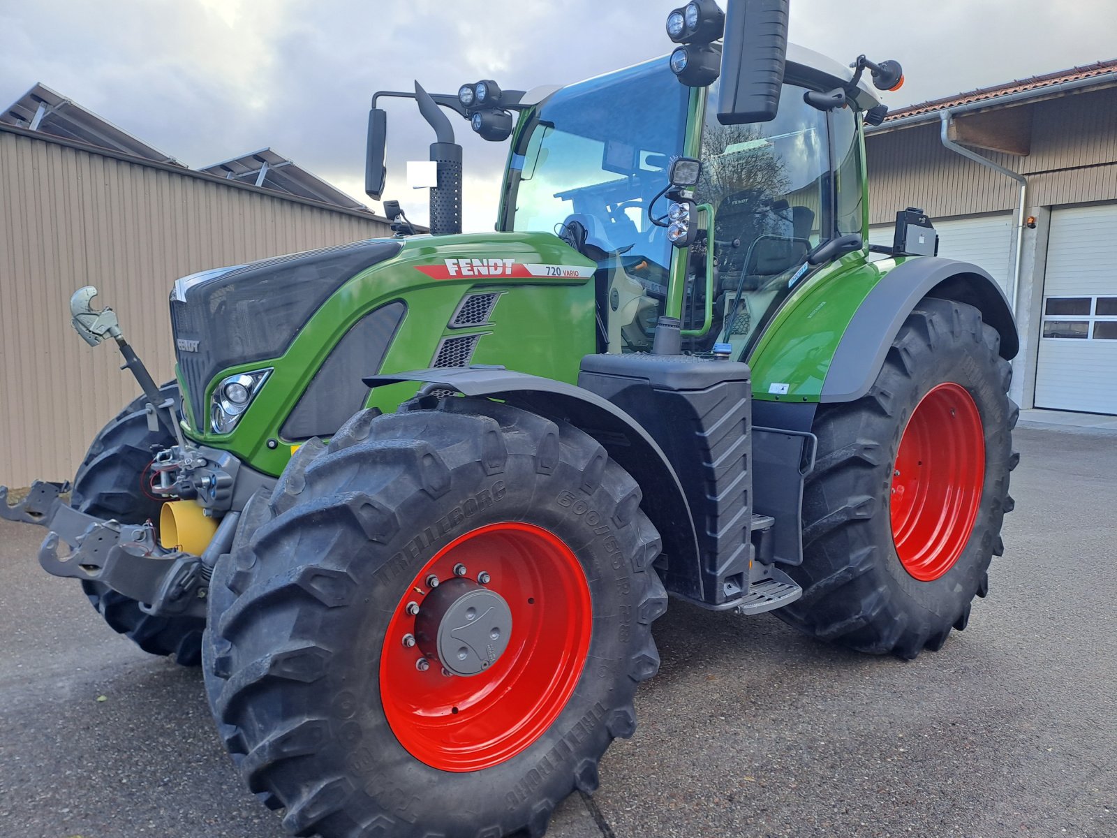 Traktor Türe ait Fendt 720 Vario Profi Plus Gen6, Gebrauchtmaschine içinde Monheim (resim 1)